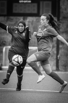Bild 986 - wBJ Rissen - VfL Pinneberg 2 : Ergebnis: 9:1